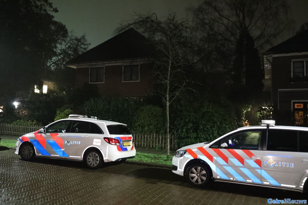 Hoog bejaarde vrouw overvallen in woning Velp