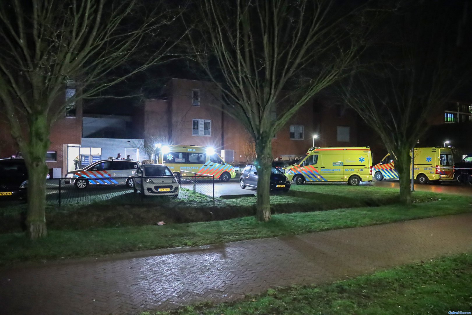 Steekpartij in zorginstelling: dode en twee gewonden