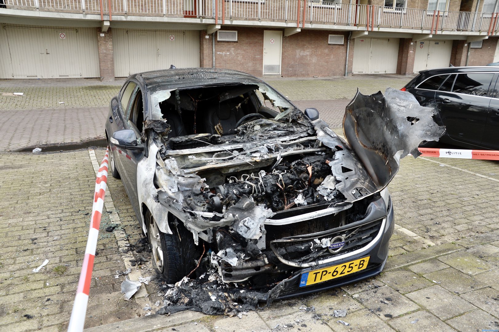 Wederom autobrand in Arnhemse wijk Presikhaaf