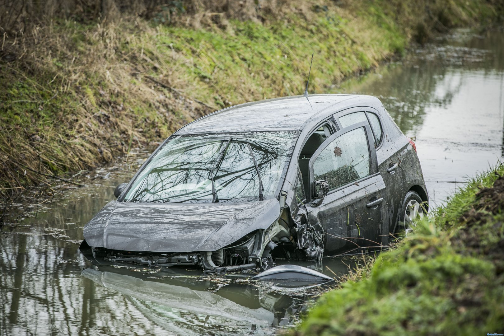 N813 bij Doetinchem afgesloten na ongeval
