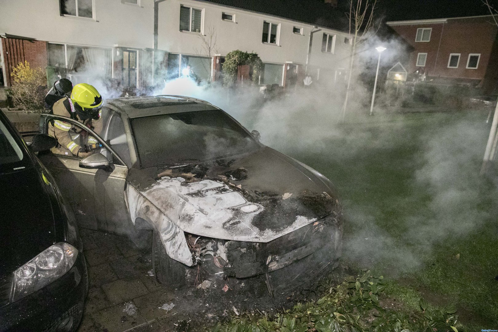 Vermoedelijk brandstichting bij autobrand Arnhem