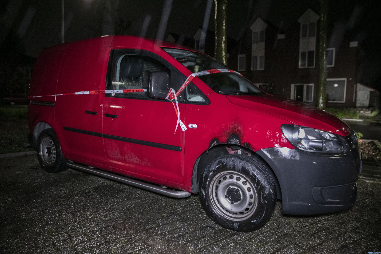 Poging tot in brandstichting bij auto’s in Arnhem