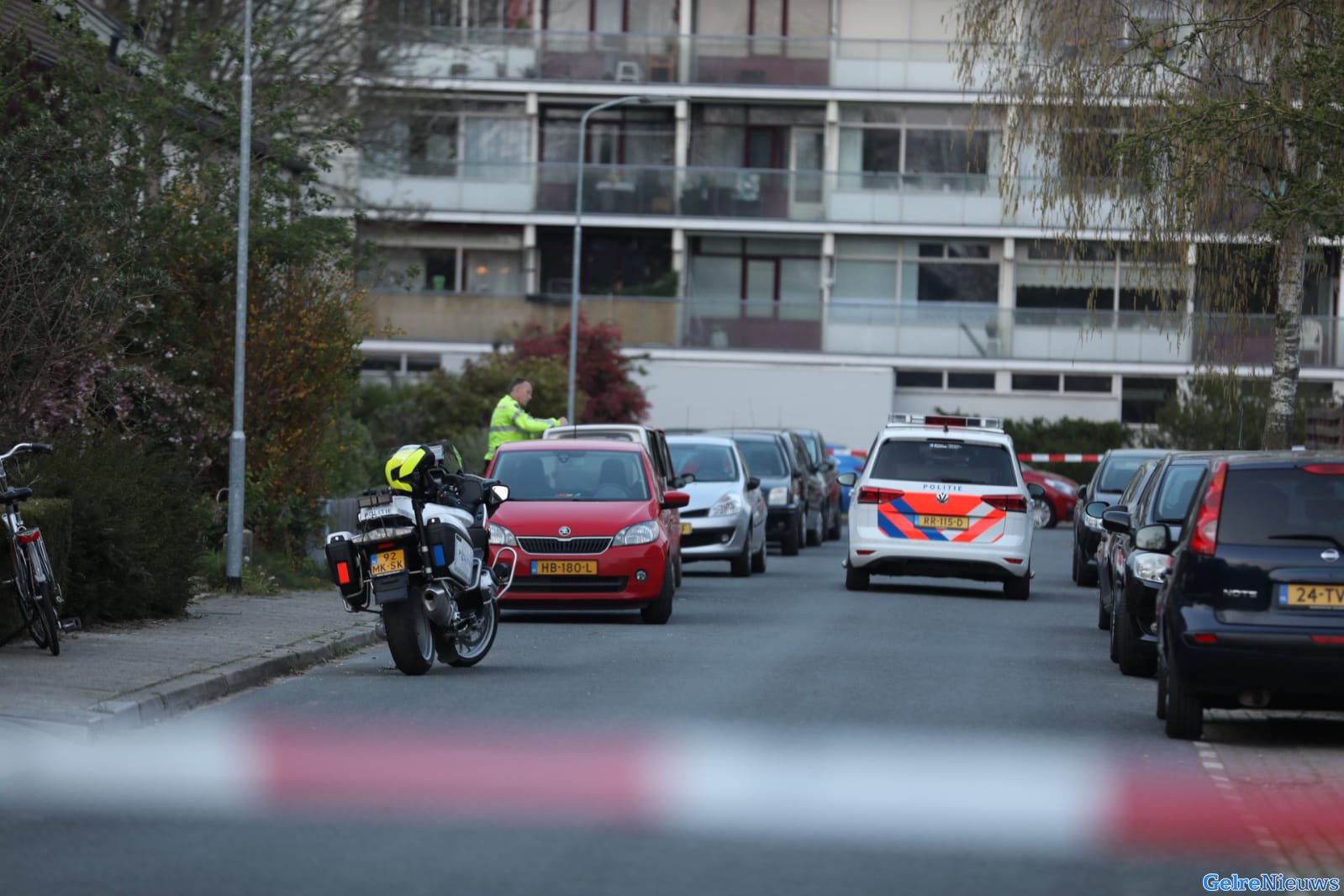 Politie schiet man neer in woonwijk Zevenaar