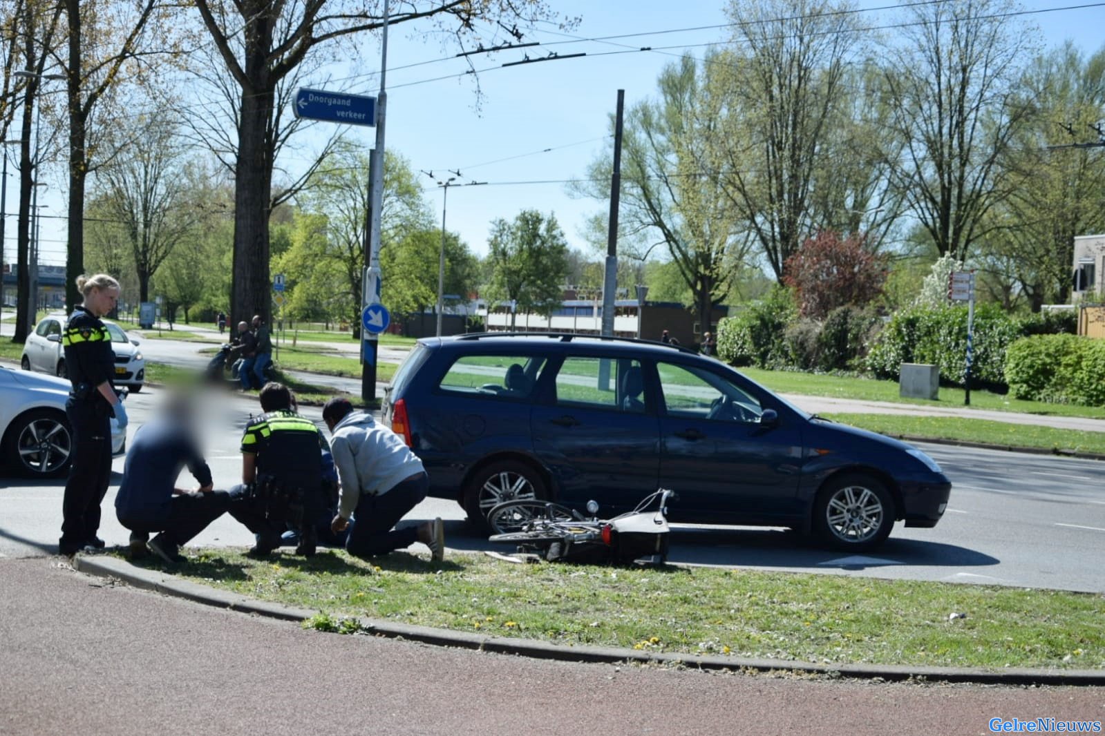 Vrouw gewond bij aanrijding in Arnhem-Zuid