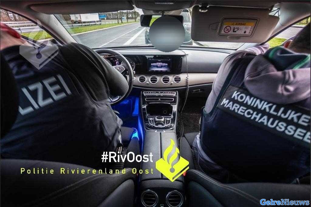 Man (23) rijdt ruim 200 km/h over A12