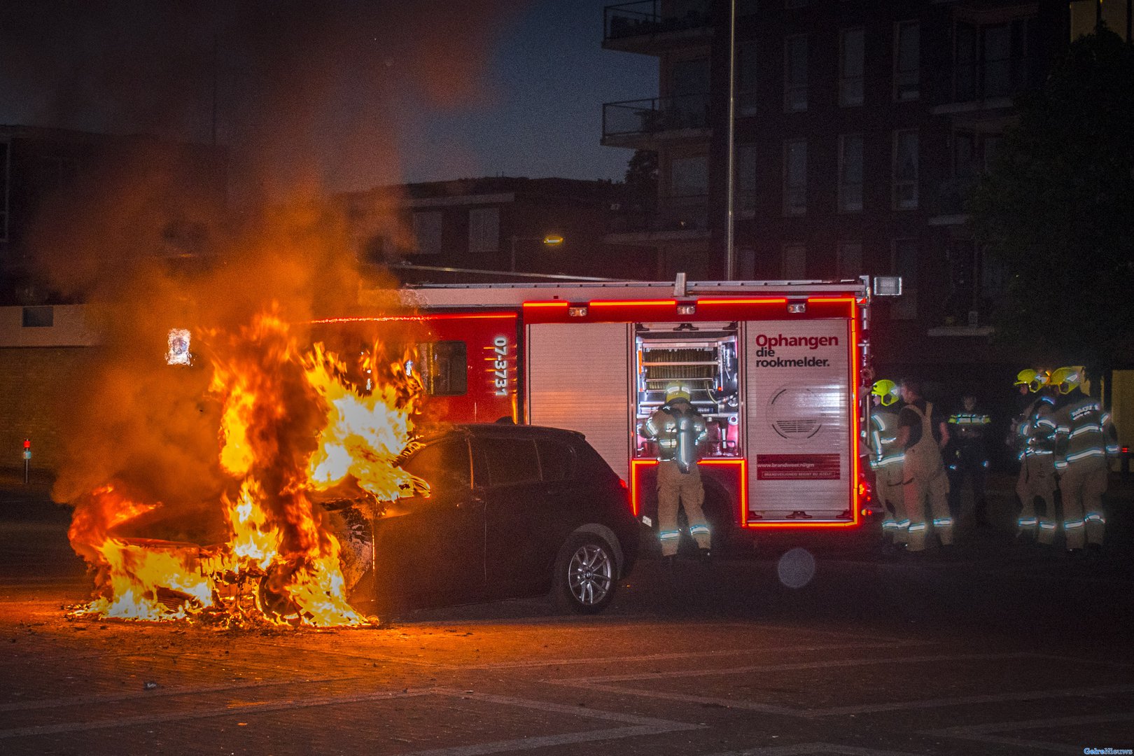 En weer is het raak: autobranden in Arnhem