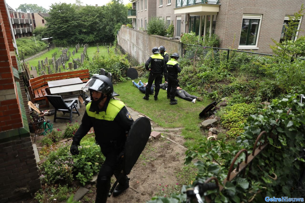 Grote politie inzet in Wageningen, meerdere aanhoudingen