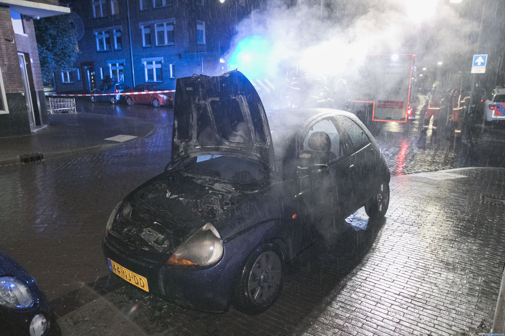 Opnieuw autobrand Arnhem, ditmaal Klarendal