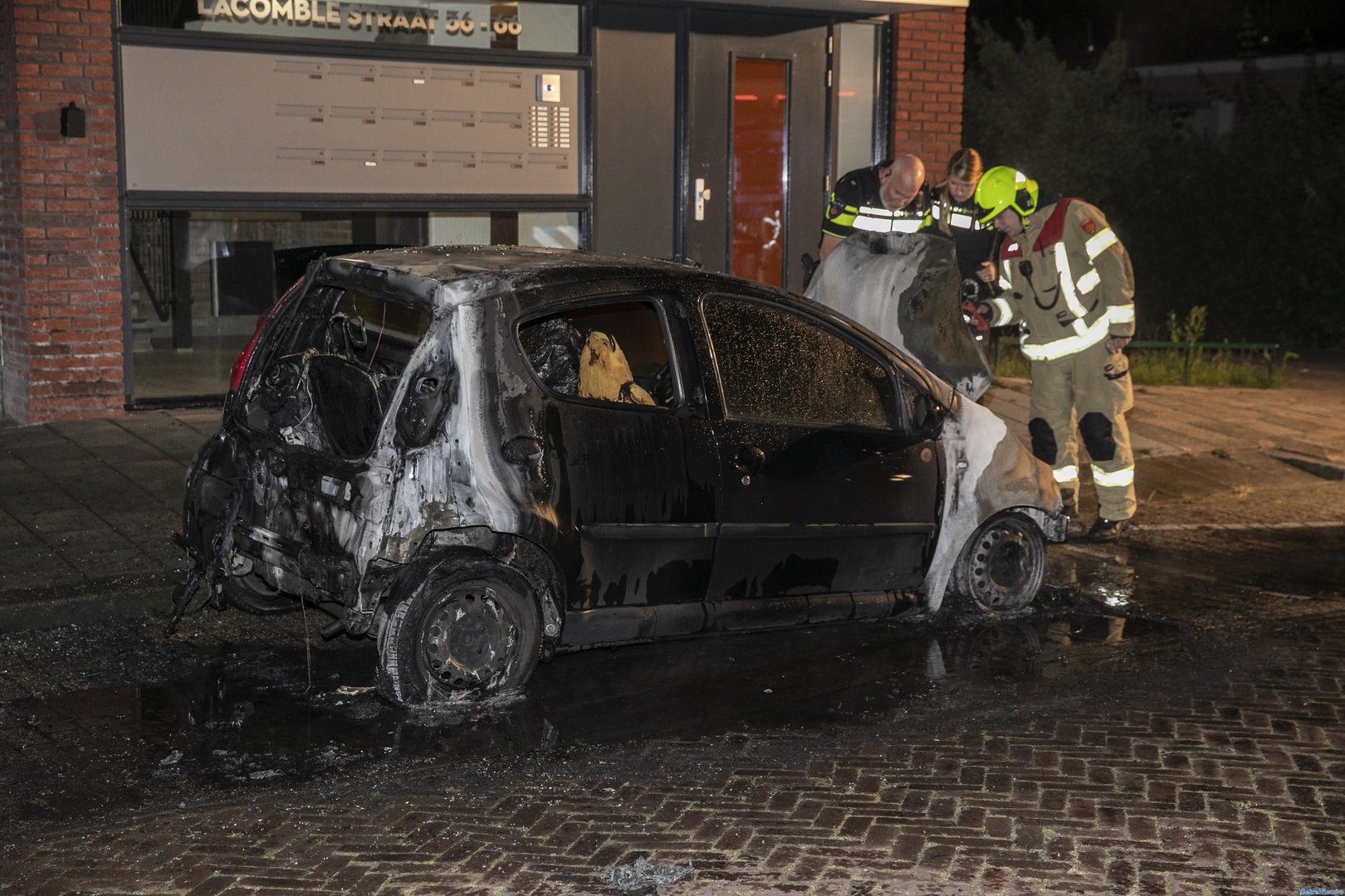 Auto in brand gestoken in Arnhemse wijk Presikhaaf