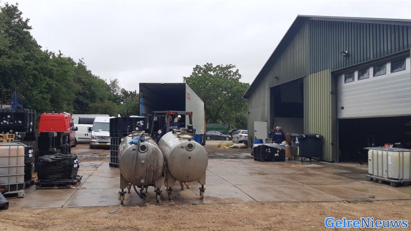 Mannen en vrouw uit Arnhem en Beneden-Leeuwen opgepakt bij drugslab