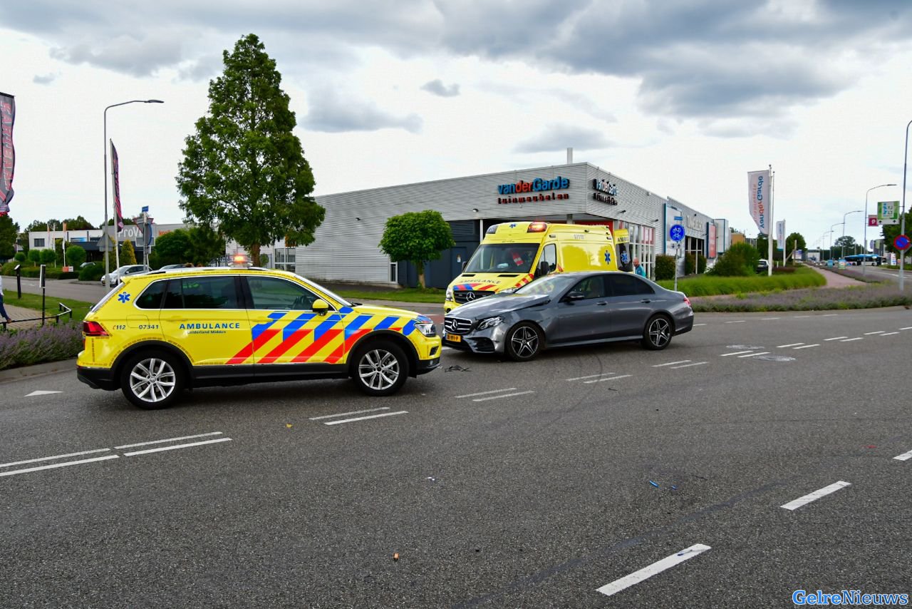 Scooterrijder raakt gewond bij ongeval Duiven