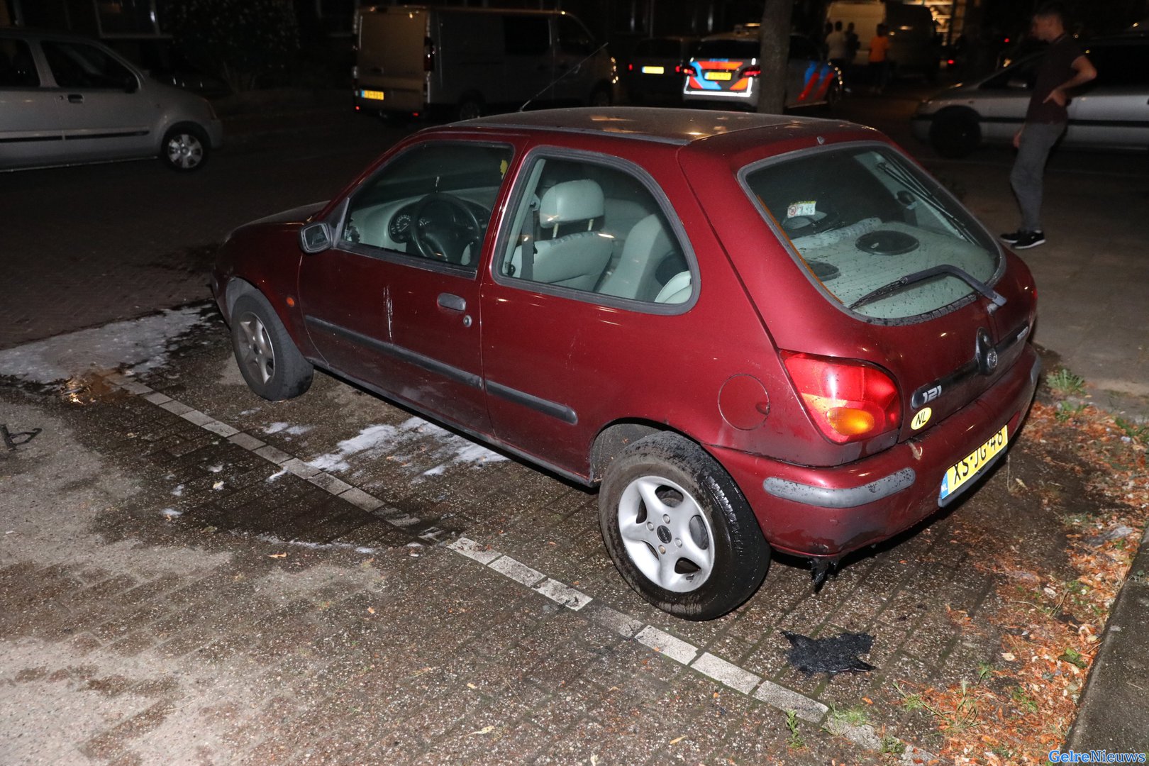 Aangestoken auto optijd ontdekt in Arnhem