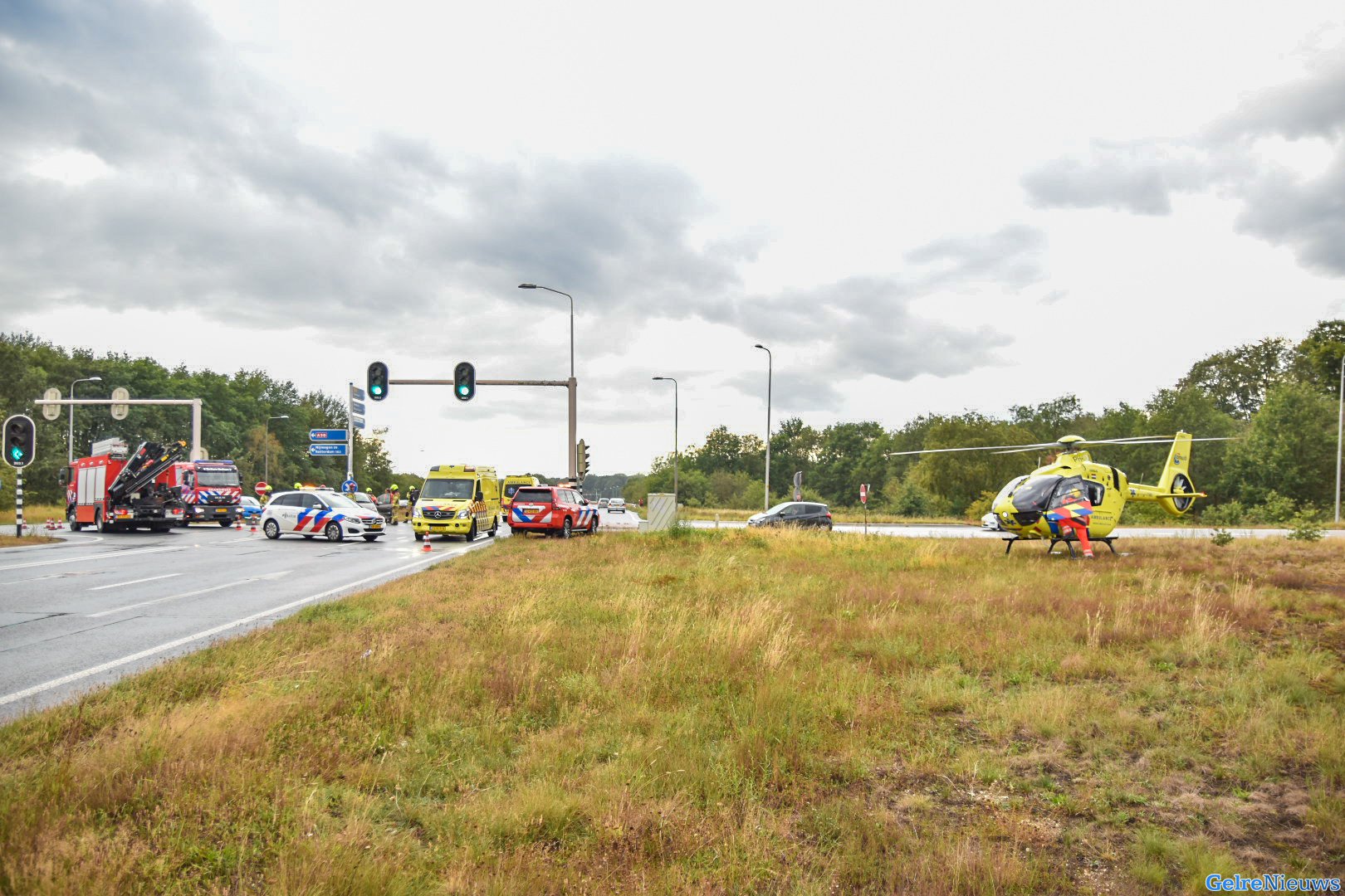Vrouw gewond bij aanrijding op viaduct boven A50 bij Heelsum