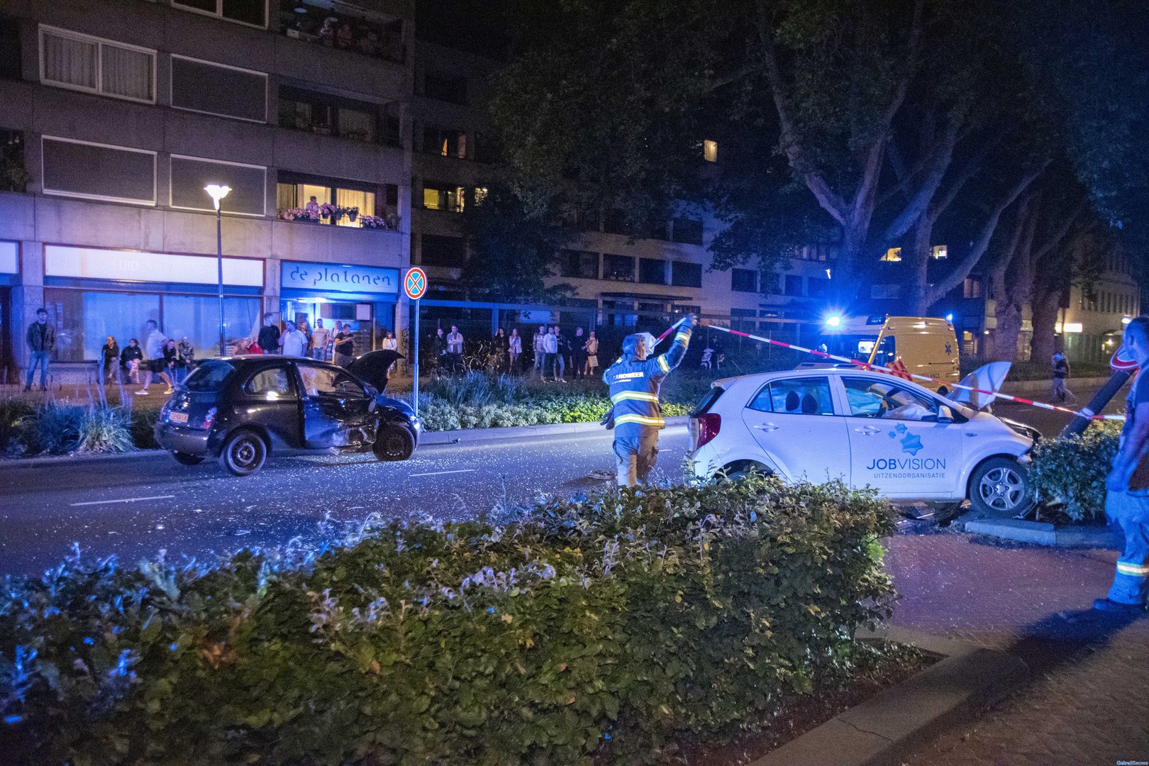 Bestuurder aangehouden na forse aanrijding in centrum van Arnhem
