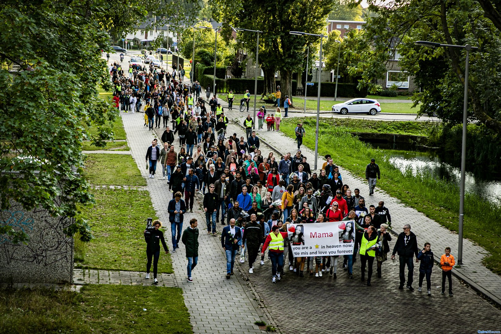 FOTOSERIE | Stille tocht voor doodgeschoten Naomi