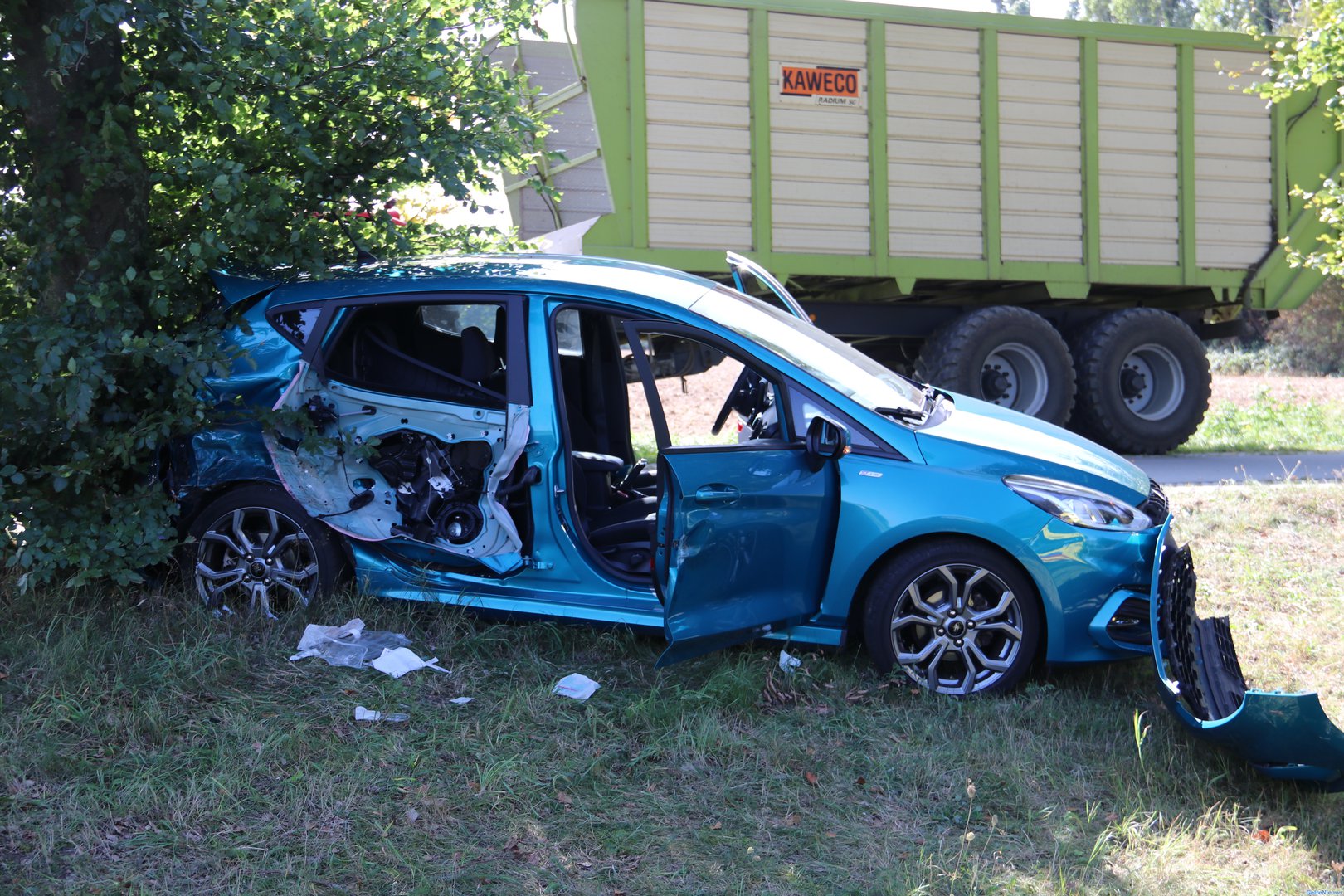 Automobilist gewond bij ongeval met tractor