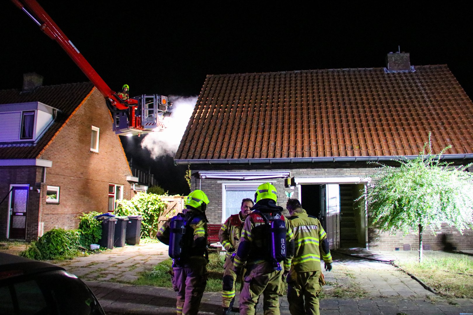 Slaapkamer verwoest na forse brand in Dieren