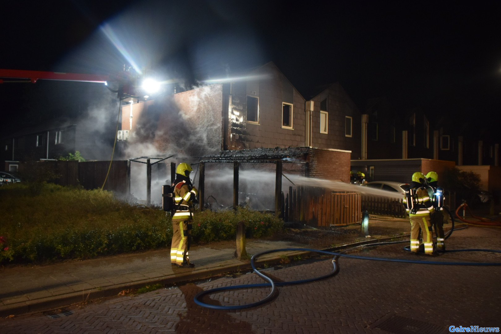 Enorme schade na hevige brand Nijmegen