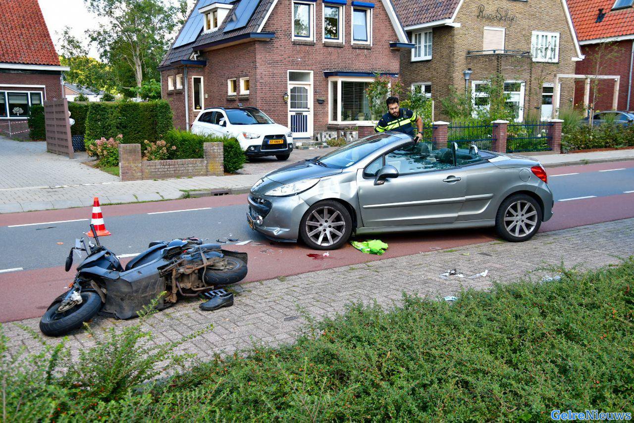 Bestuurder snorscooter ernstig gewond bij aanrijding in Zevenaar