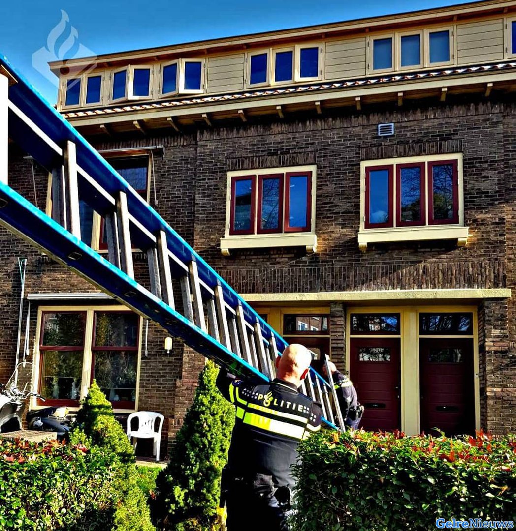 Hennepkwekerij aangetroffen na behulp van een ladder