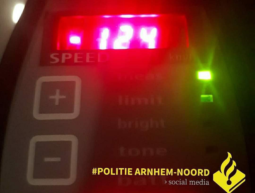 Man racet met 124 kilometer per uur door Arnhem