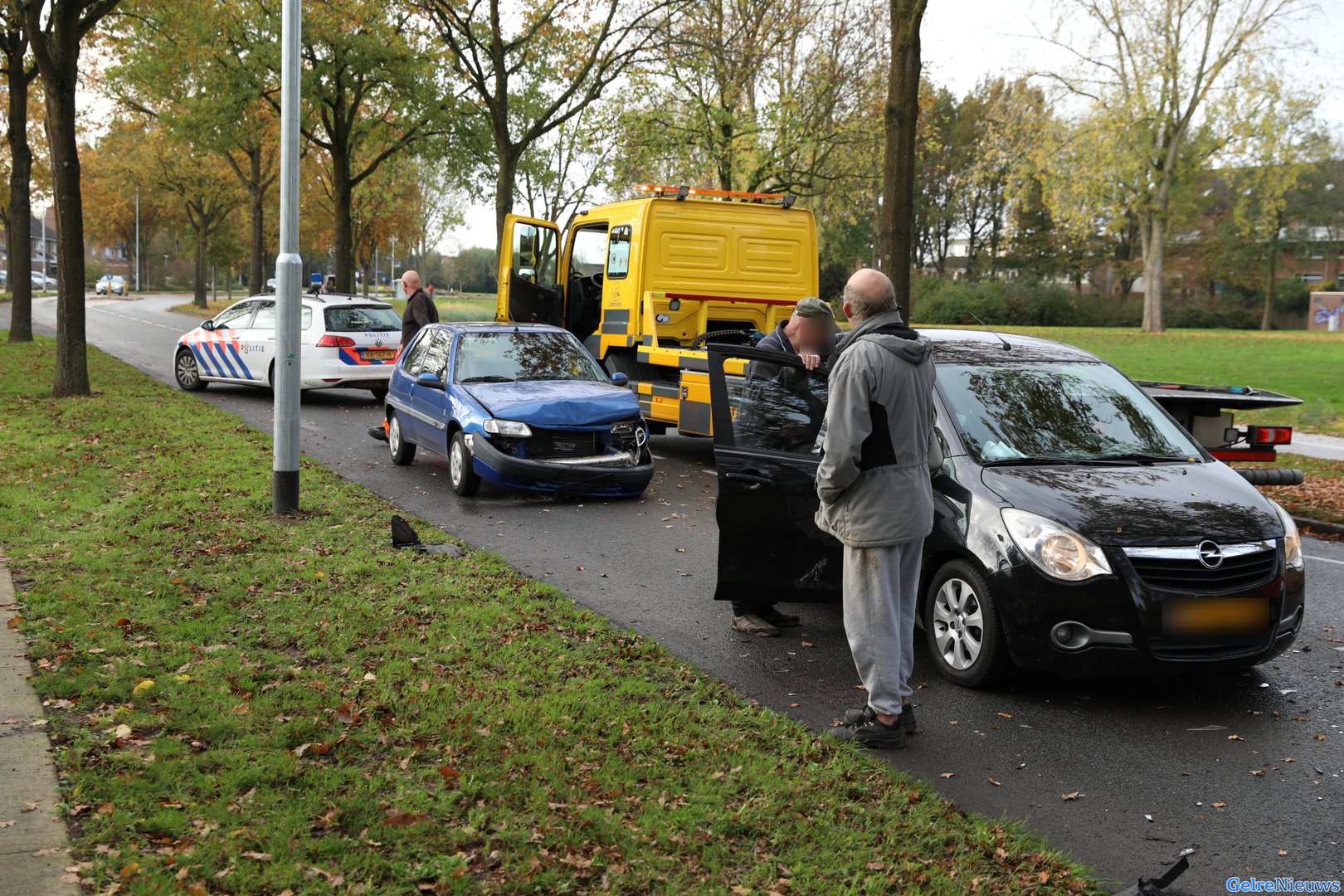 Kettingbotsing op Rivierweg in Westervoort