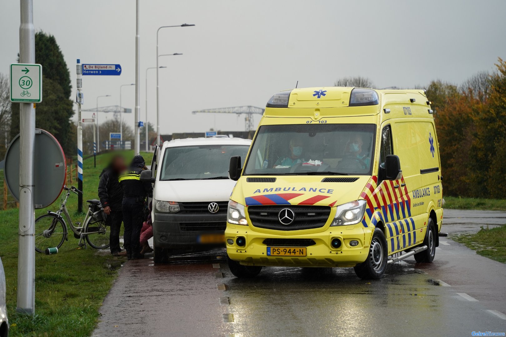 Vrouw raakt gewond bij aanrijding in Lobith