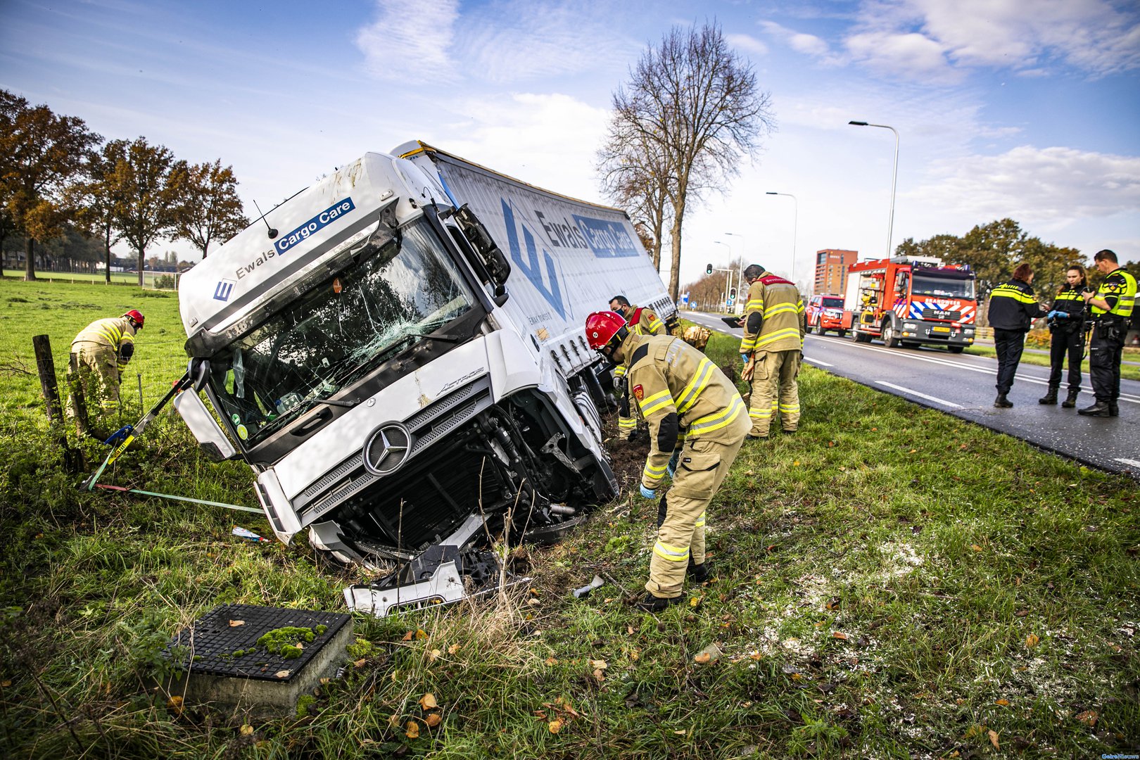 Oostsingel Duiven lange tijd dicht na ongeval