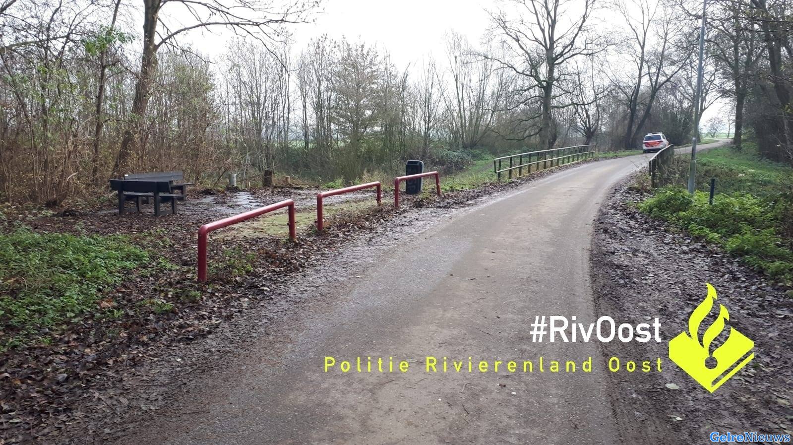 Man van fiets geschopt en geslagen in Angerlo