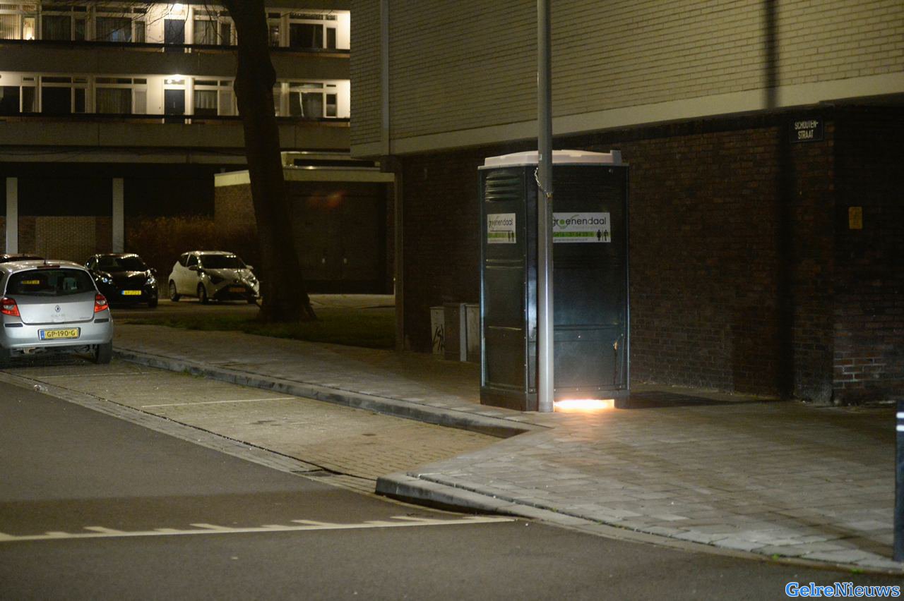 Mobiel toilet in brand gestoken in Arnhemse wijk Presikhaaf