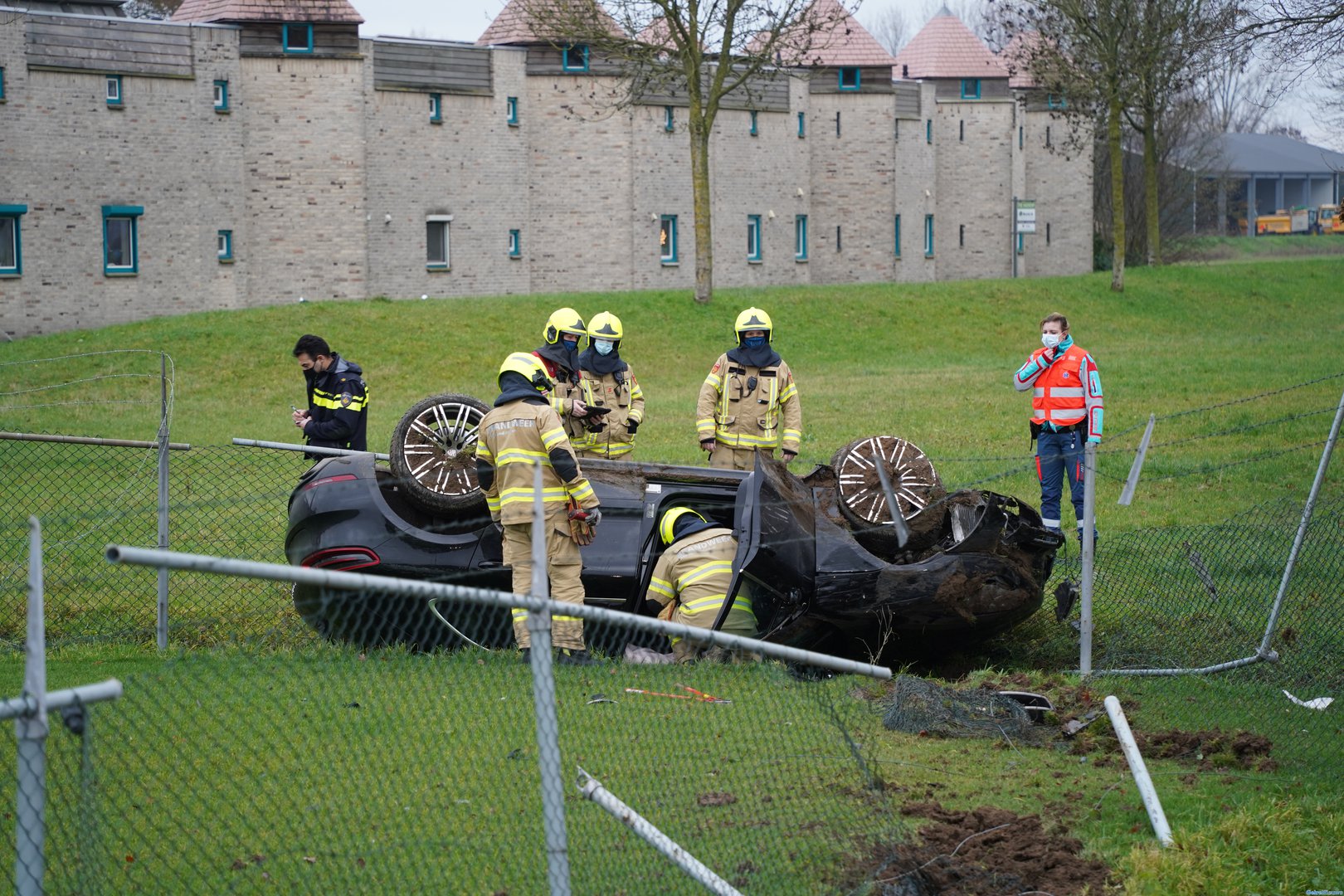 Peperdure Porsche crasht in Zevenaar