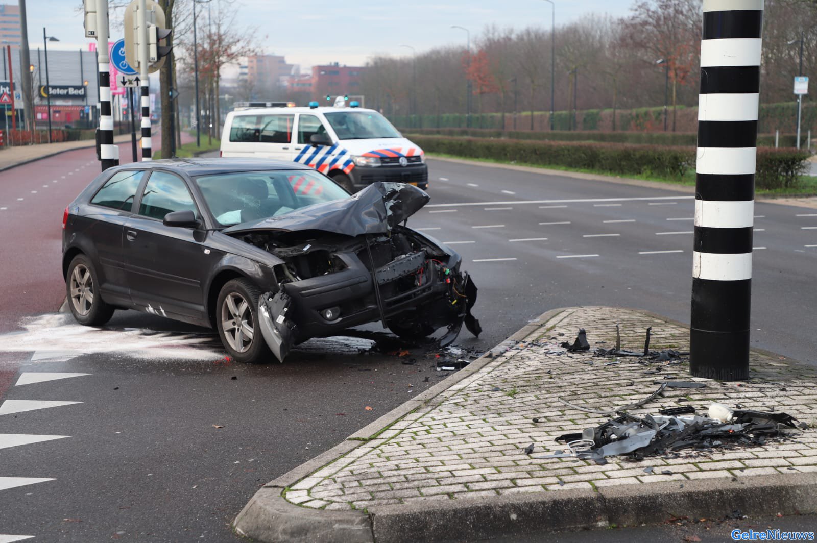 Automobilist valt in slaap en krijgt ongeval Nijmegen