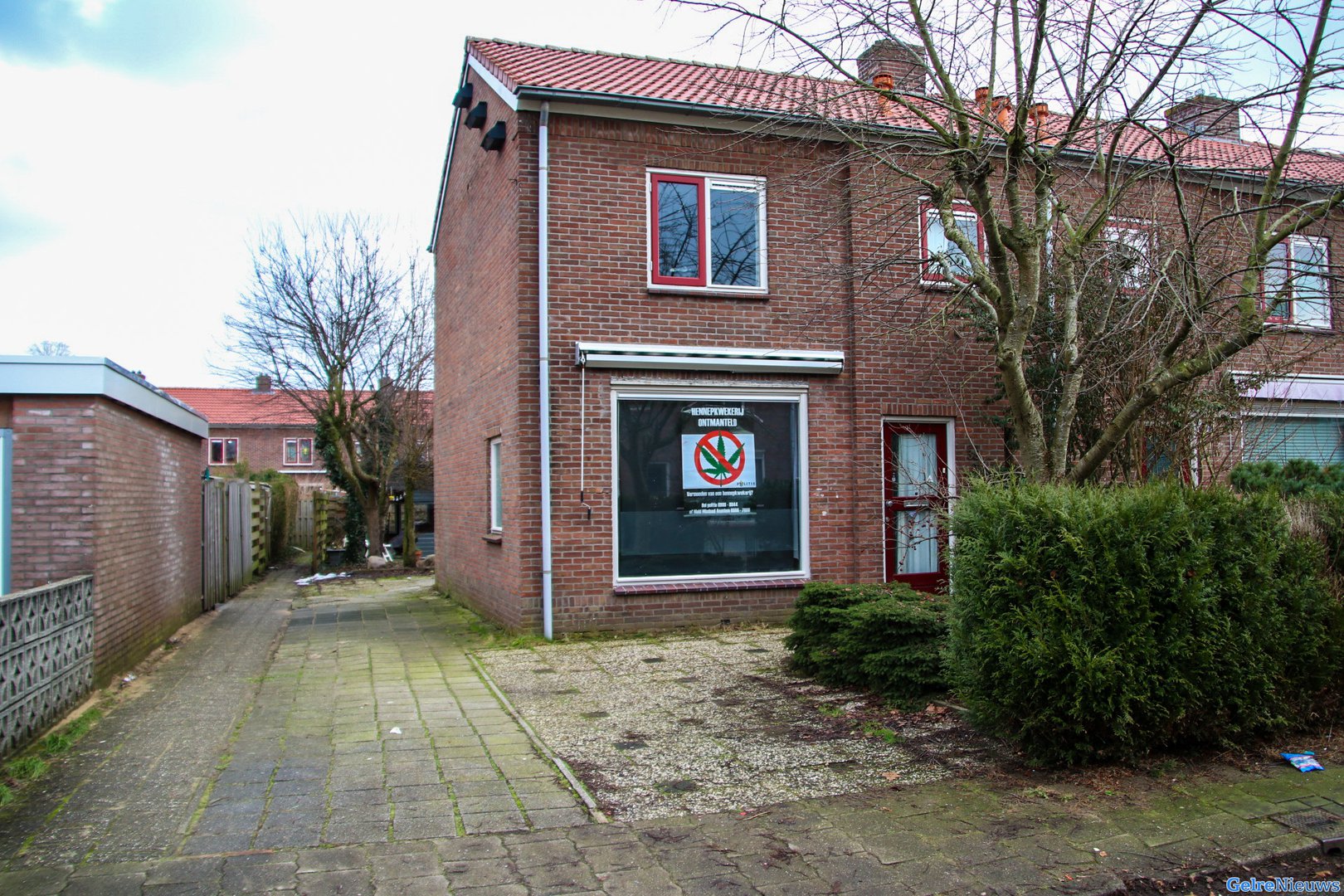 Bewoner vast na vondst hennepkwekerij met honderden planten in Dieren