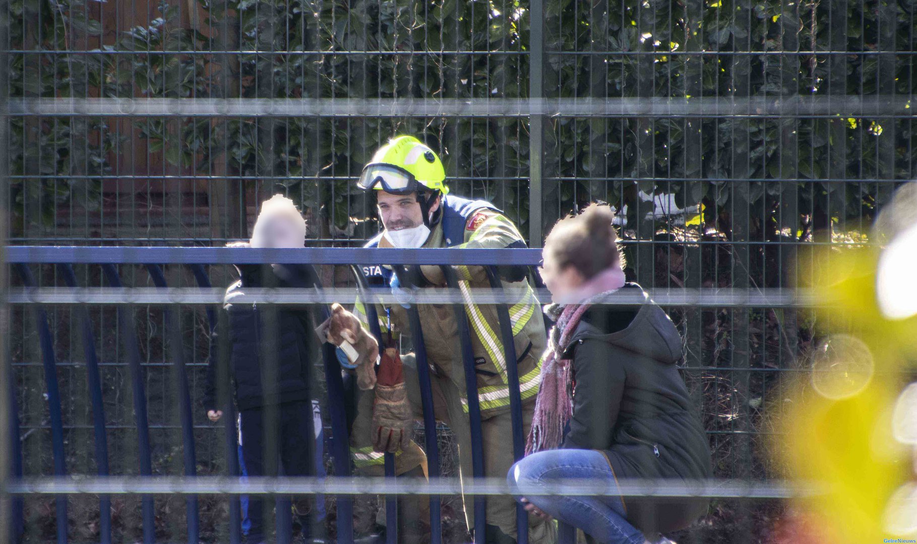 Kind uit voetbaldoeltje bevrijdt in Dieren