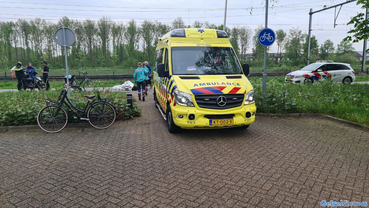 Fietser gewond bij ongeval met maaltijdbezorger in Duiven