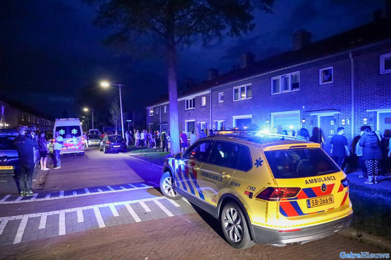 Man overleden na steekpartij in Arnhem: verdachte meldt zichzelf bij politie