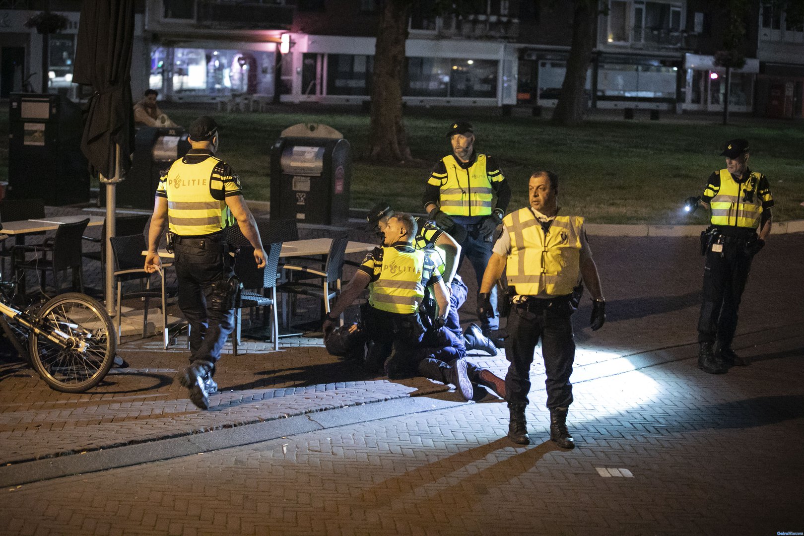 Politie voorkomt mogelijke steekpartij in de binnenstad van Arnhem