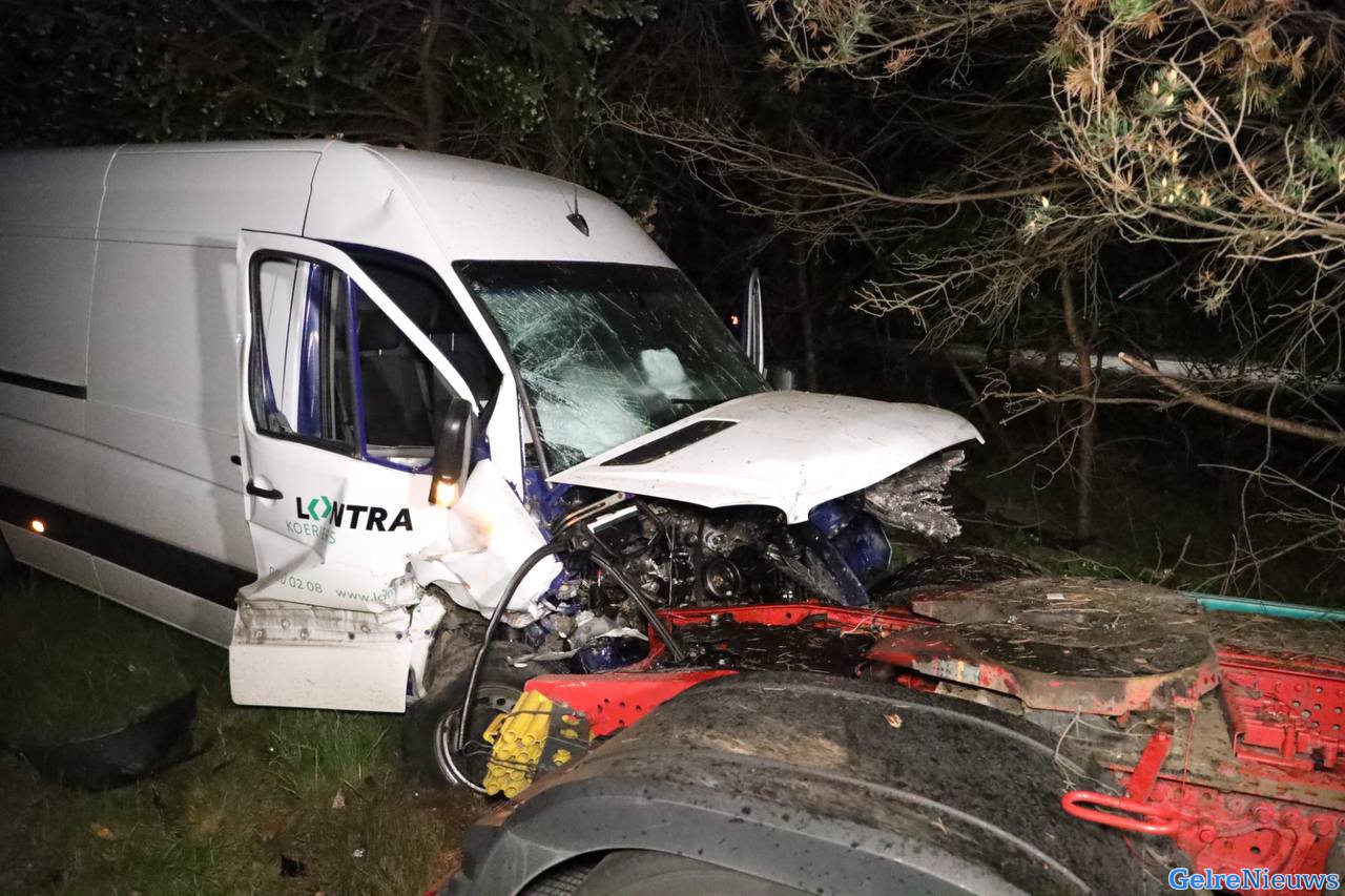 A12 bij Arnhem urenlang afgesloten na opmerkelijk ongeval