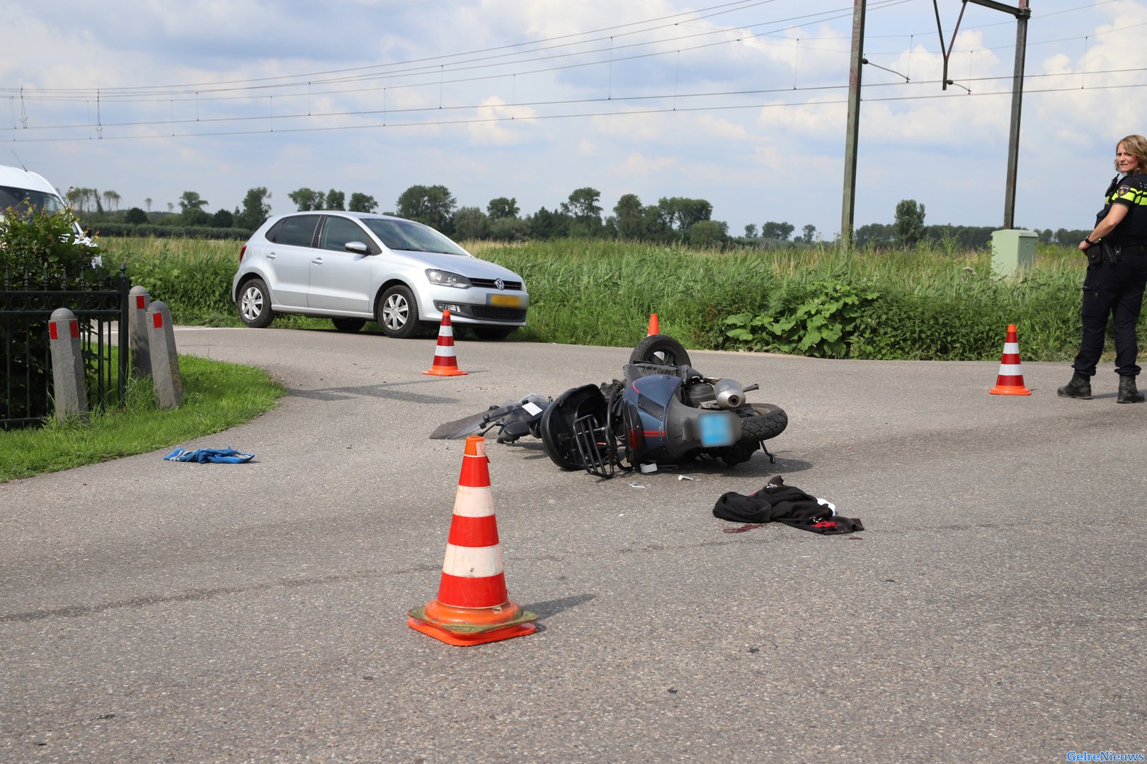 Scooterrijder raakt ernstig gewond bij aanrijding in Tricht