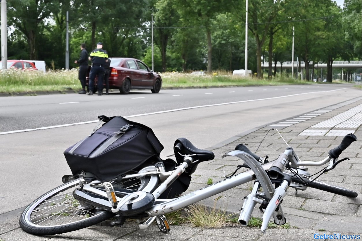 Fietser gewond bij aanrijding in Arnhem-Zuid