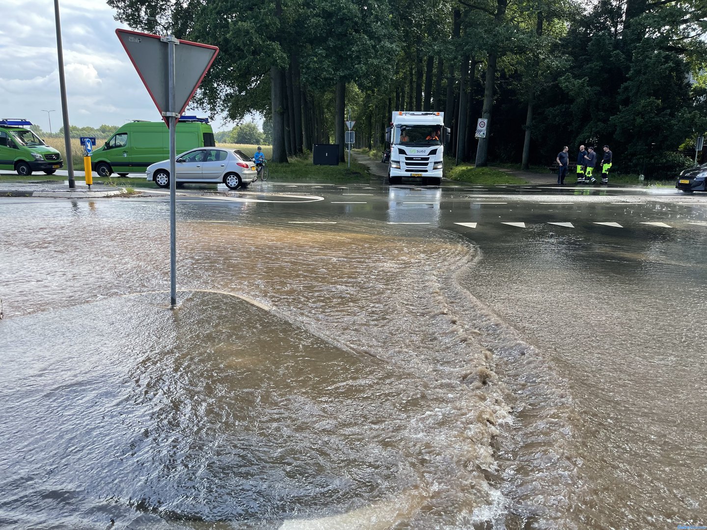 Meerdere waterleidingen gebroken in enkele uren tijd in Dieren en Ellecom