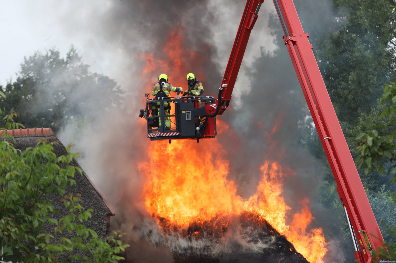 Grote brand in Varik
