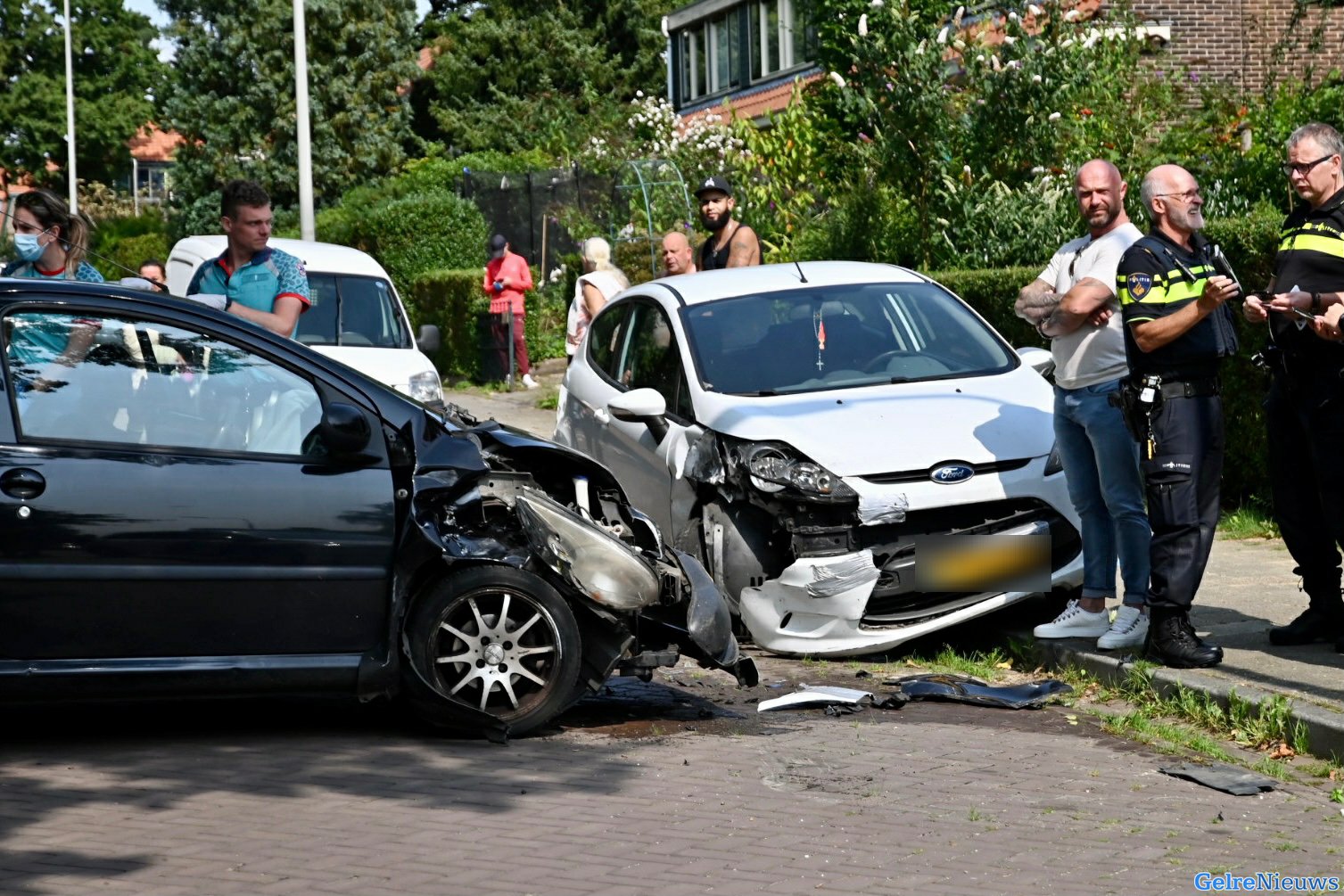 Flinke aanrijding op Arnhemse wijk Geitenkamp