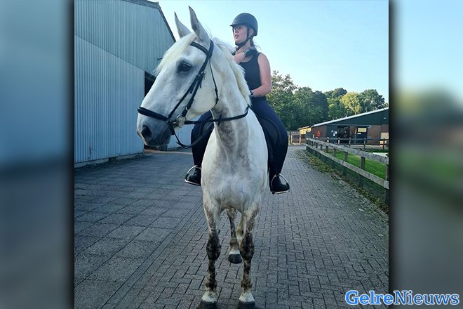 Mandy (20) overleden na vreselijk ongeluk met paard