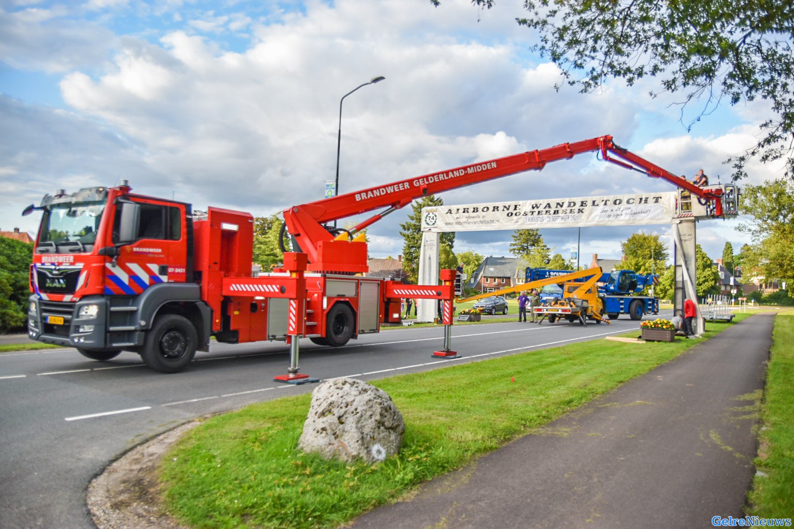Boog Airborne Wandeltocht geplaatst in Oosterbeek