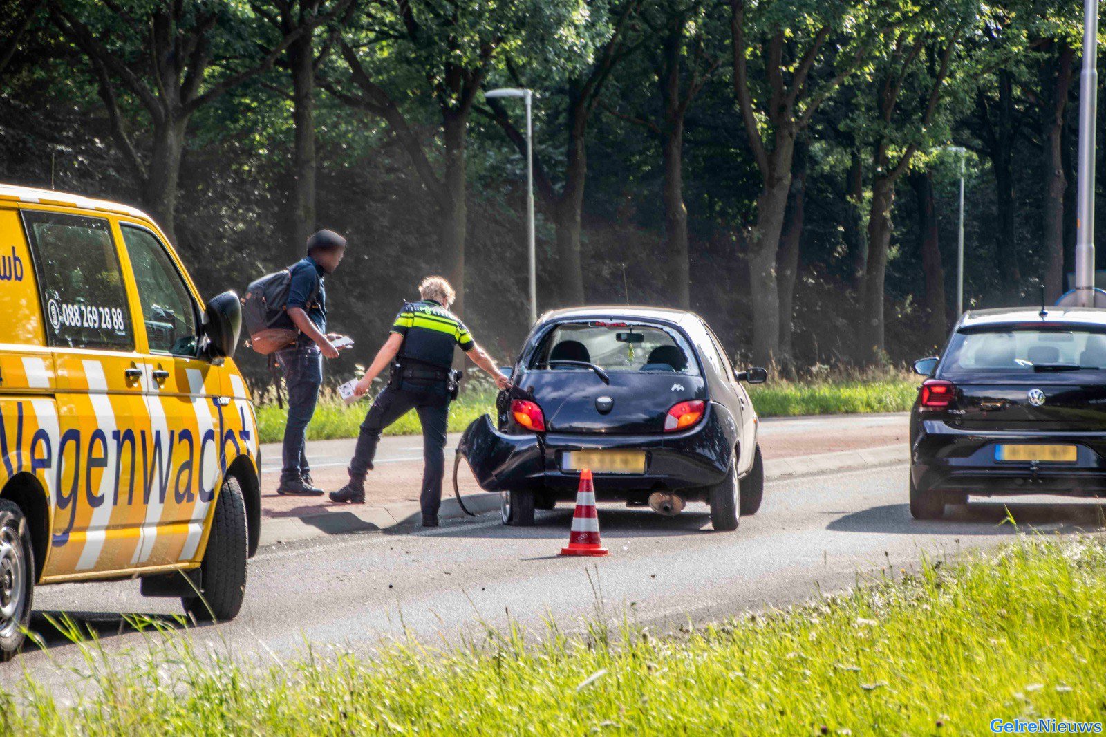 Twee auto’s beschadigd na aanrijding tussen Velp en Rheden