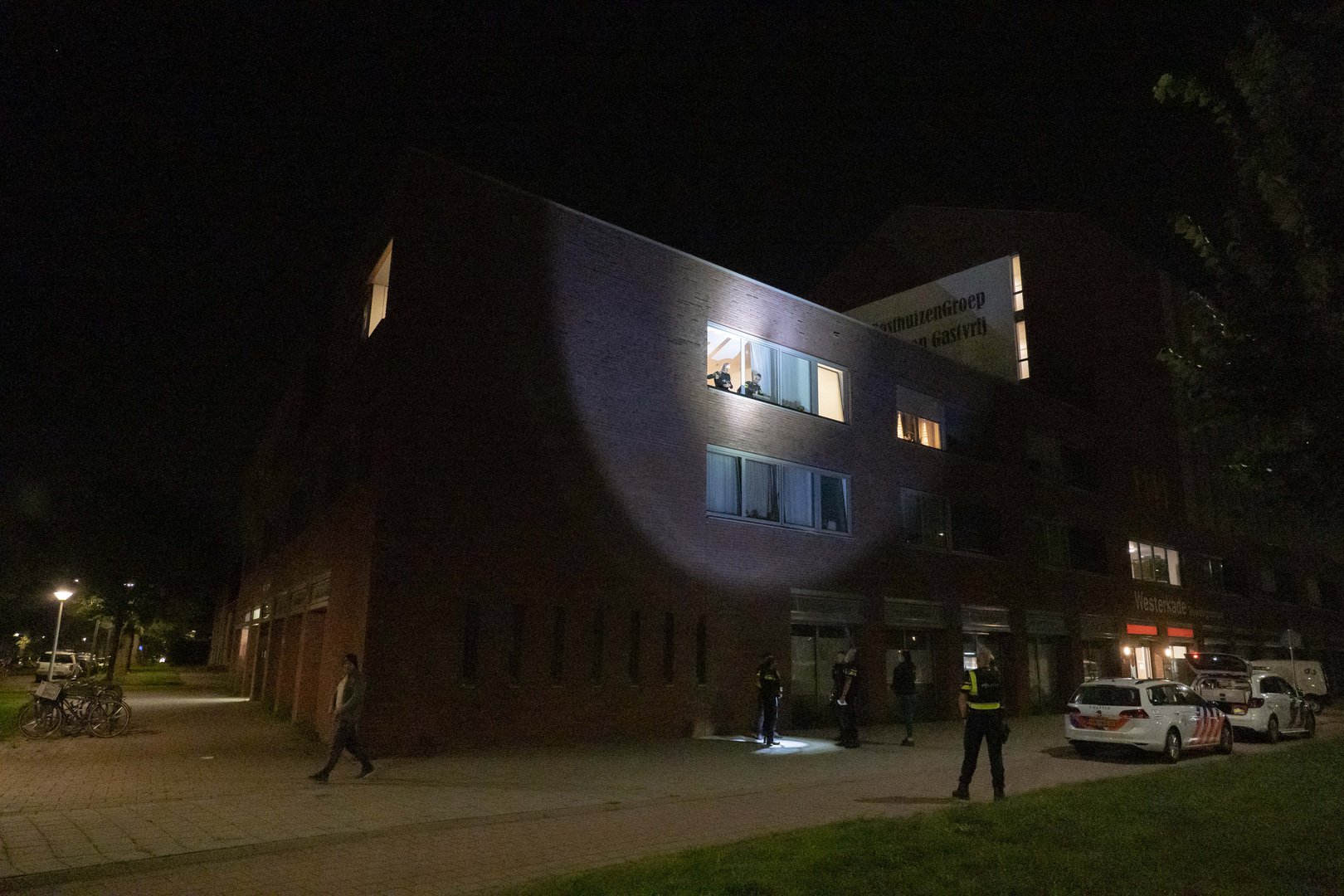 Woonzorgcentrum beschoten in Arnhem