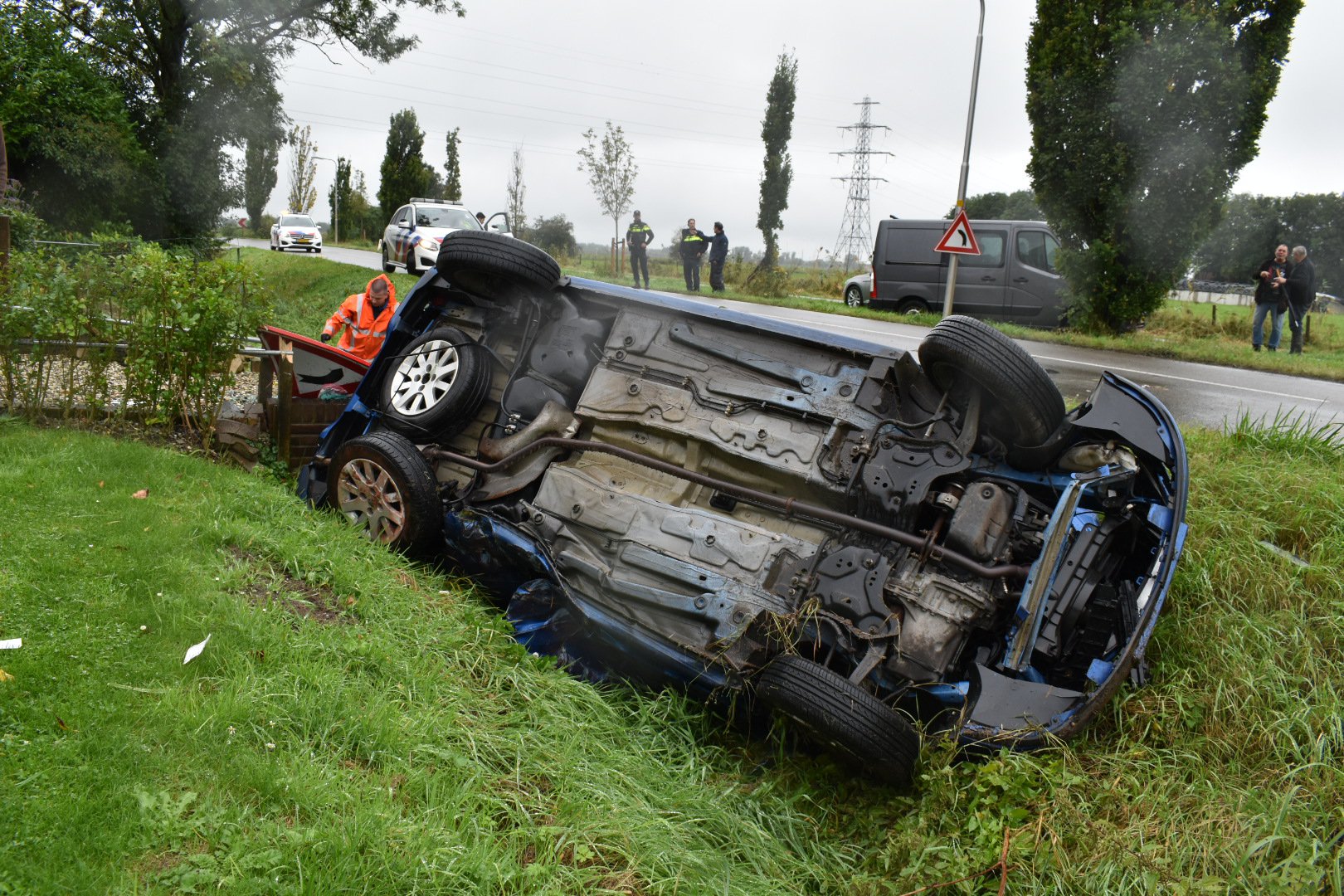 Opnieuw een auto in de sloot in Doornenburg