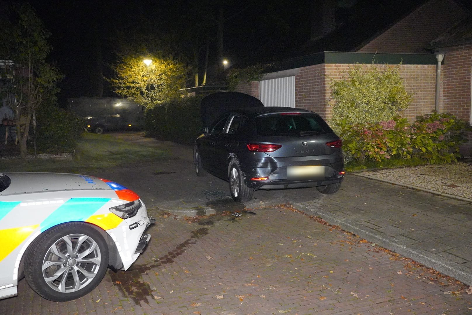 Achtervolging eindigt in Doorwerth: politie ramt auto