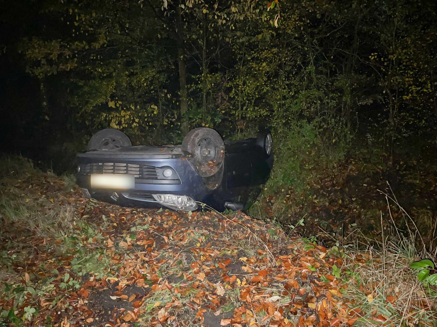Auto slaat over de kop bij ongeval Laag-Soeren